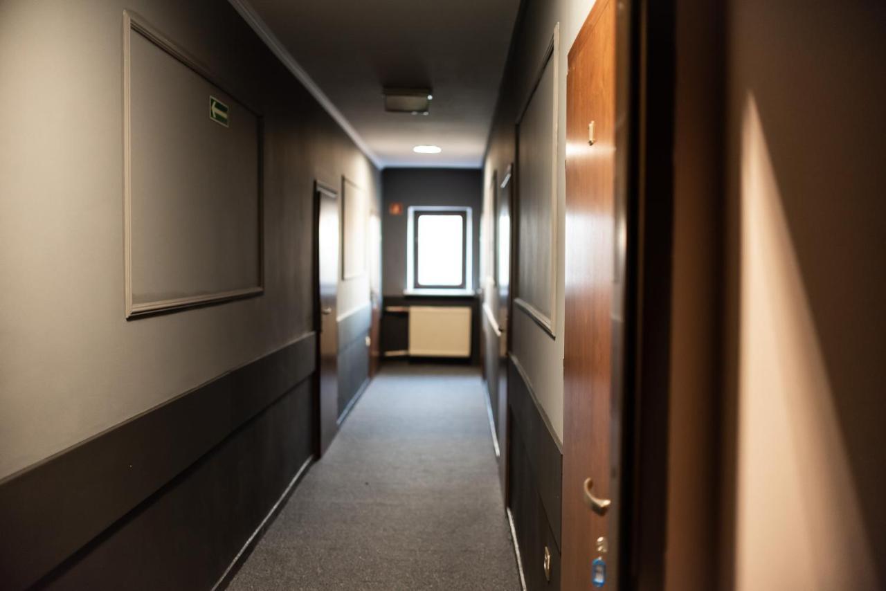 Hotel Podkowa วรอตซวาฟ ภายนอก รูปภาพ