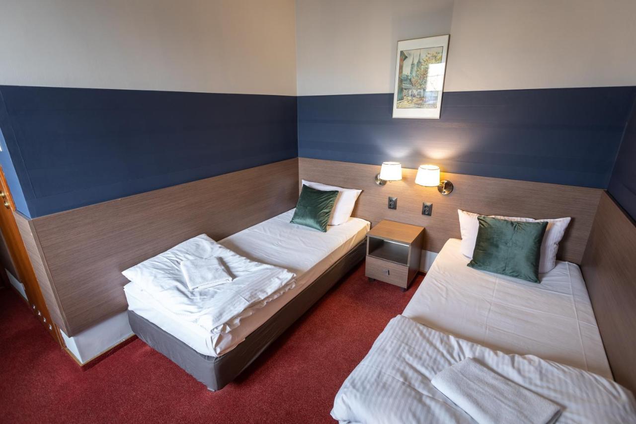 Hotel Podkowa วรอตซวาฟ ภายนอก รูปภาพ