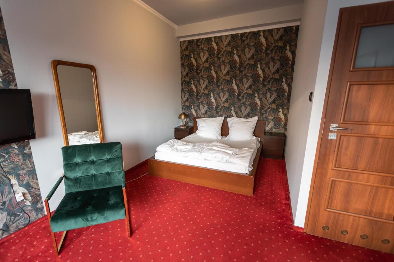 Hotel Podkowa วรอตซวาฟ ภายนอก รูปภาพ