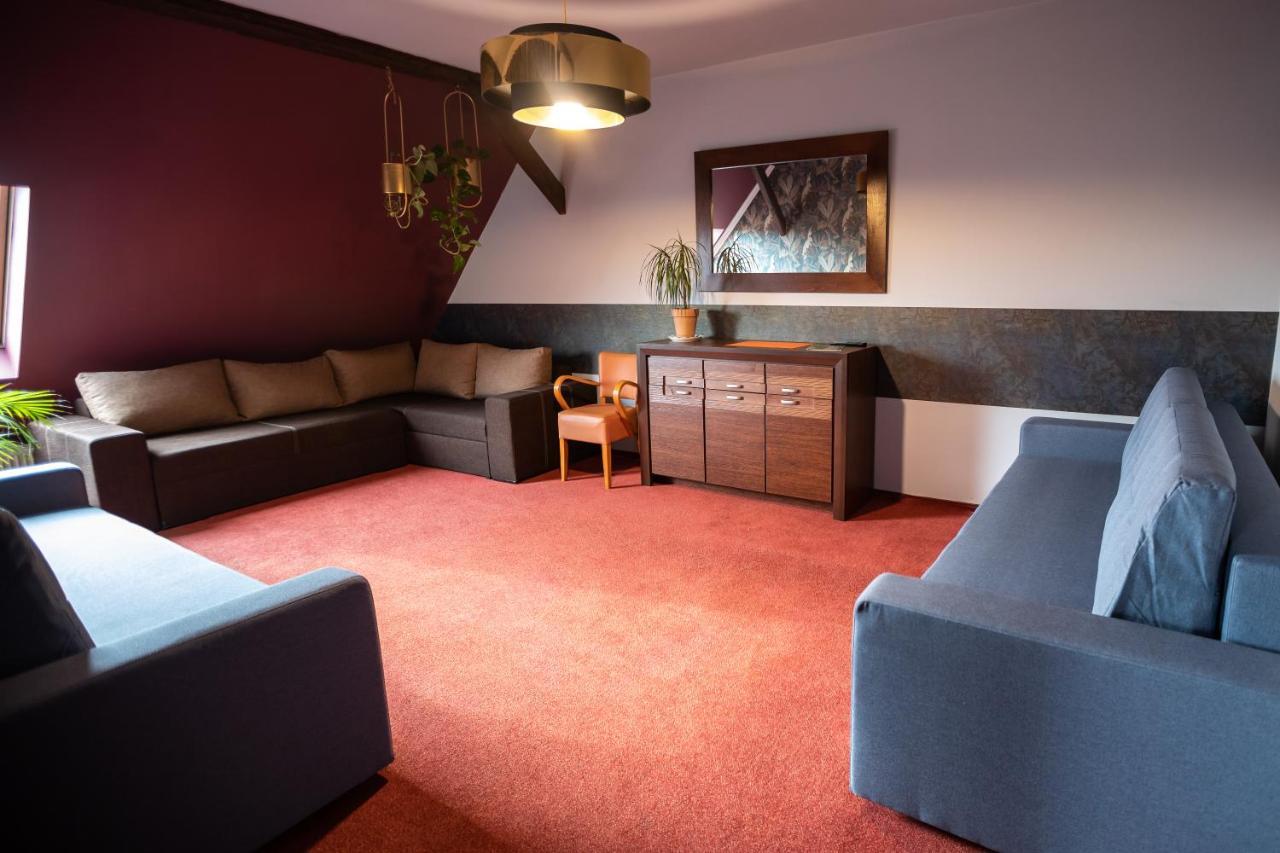 Hotel Podkowa วรอตซวาฟ ภายนอก รูปภาพ
