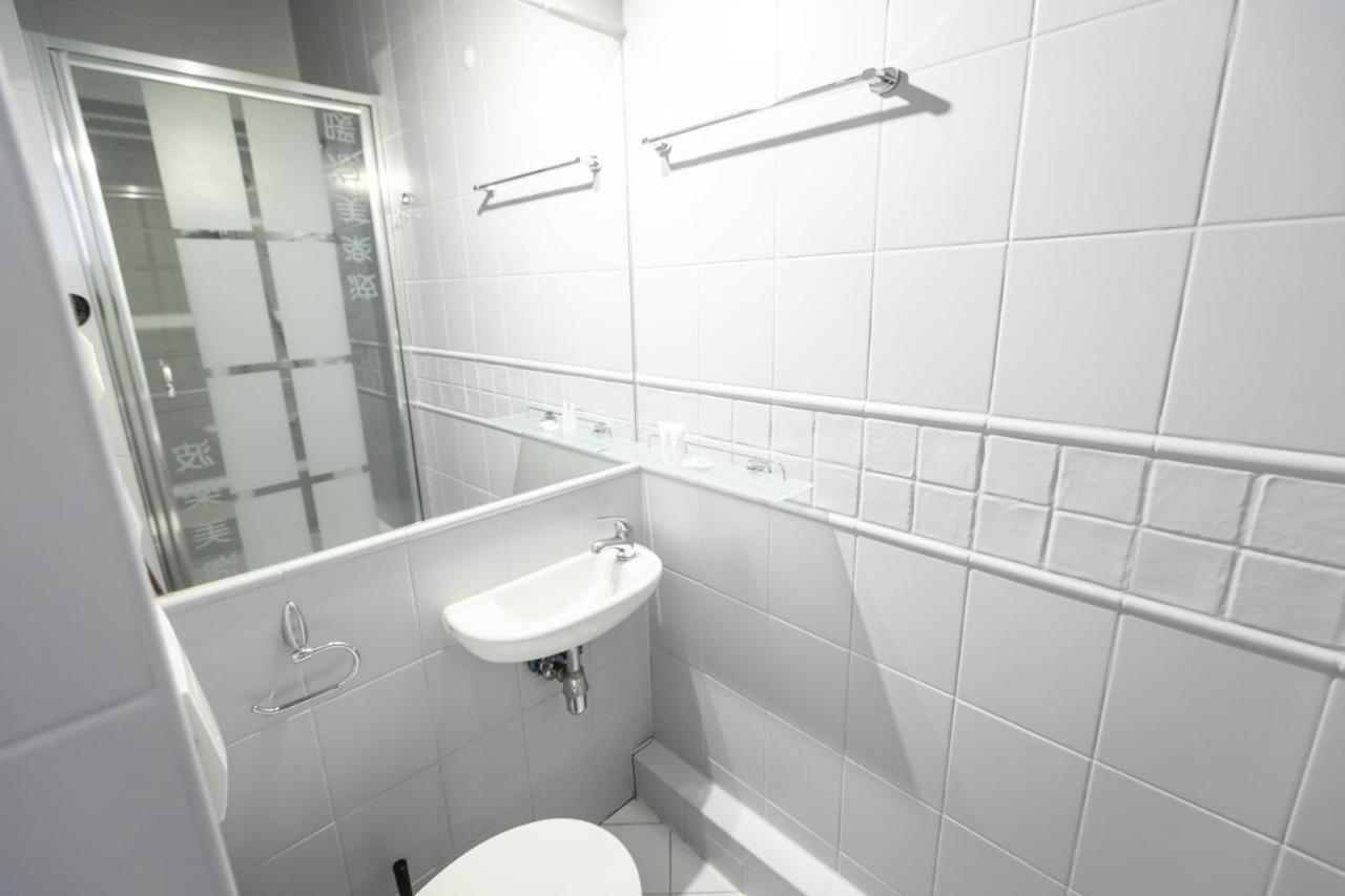 Hotel Podkowa วรอตซวาฟ ภายนอก รูปภาพ