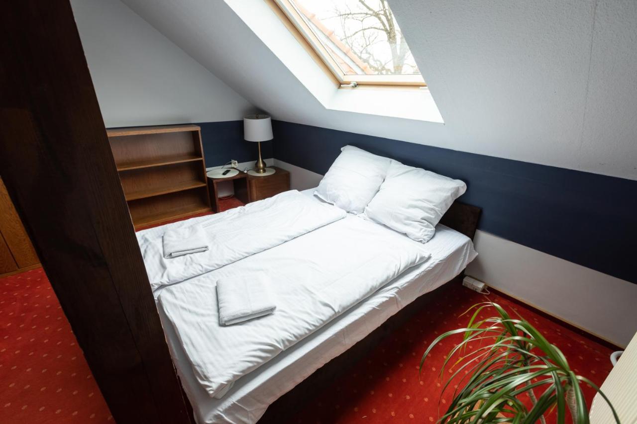 Hotel Podkowa วรอตซวาฟ ภายนอก รูปภาพ